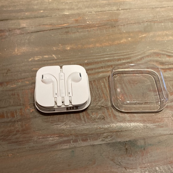 Apple earbuds - Picture 3 of 3